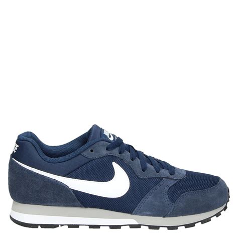 nike md runner 2 maat 32|Nike MD Runner 2 Men's Shoes. Nike NL.